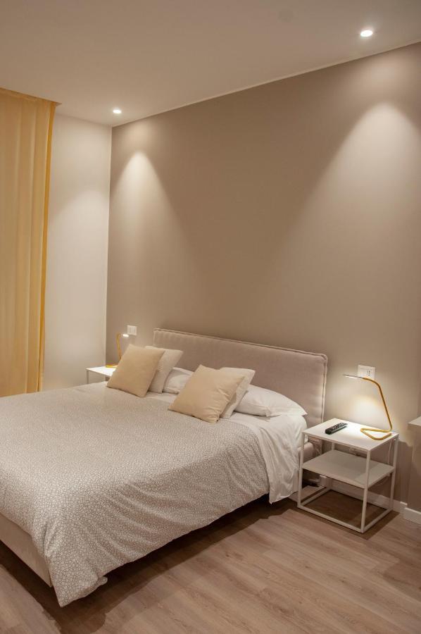 Nicola'S Apartments Bari Exterior photo